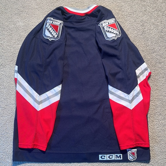 New York Rangers Alternate CCM Jersey - Picture 2 of 6
